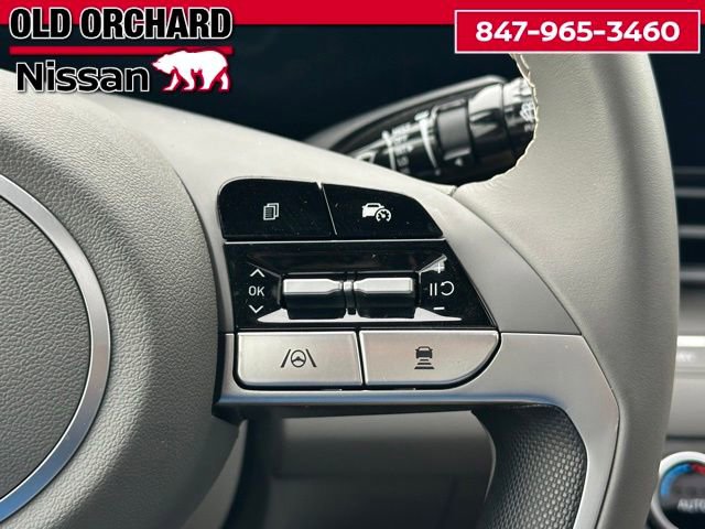 Used 2025 Hyundai Elantra SEL image 21