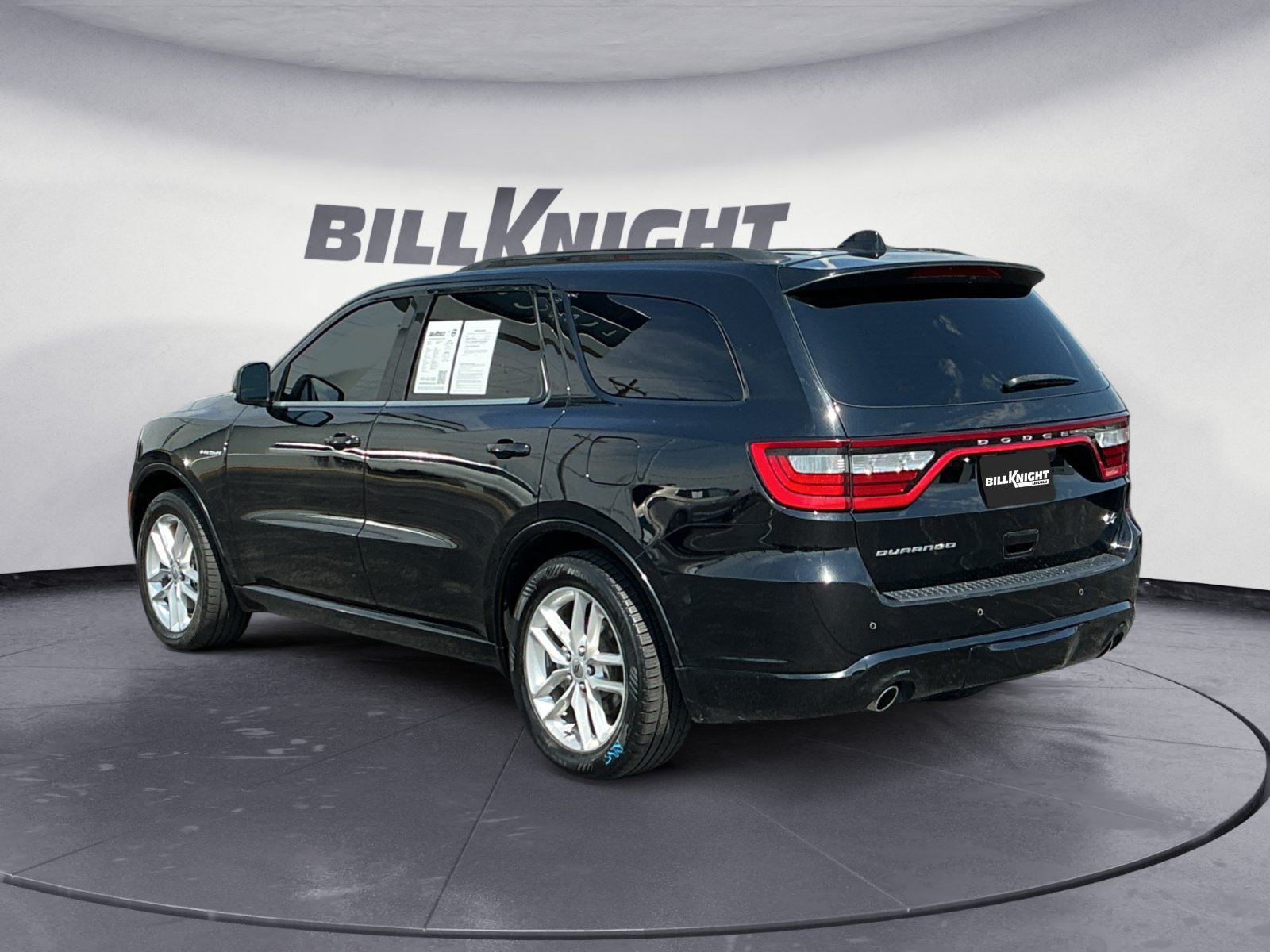 Used 2023 Dodge Durango R/T RWD image 4