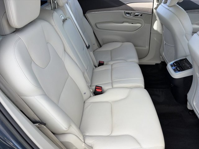 Used 2023 Volvo XC90 B6 Plus w/ Protection Package Premier AWD/4WD image 14