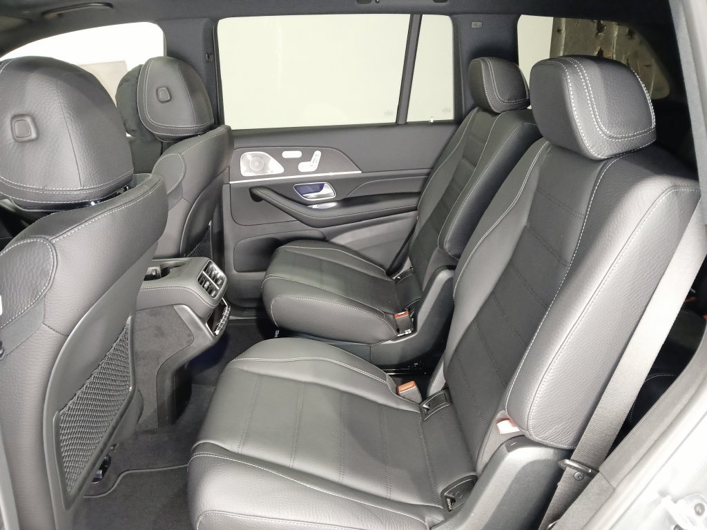 New 2026 Mercedes-Benz GLS 450 4MATIC image 12