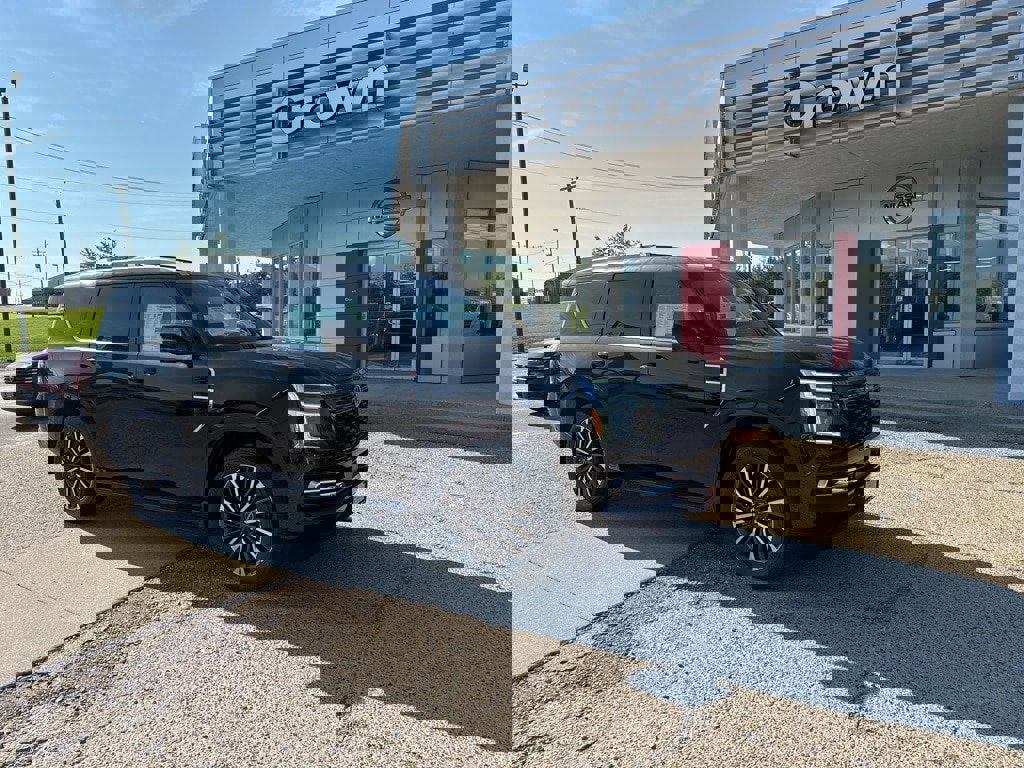 New 2025 Nissan Armada Platinum Reserve image 1