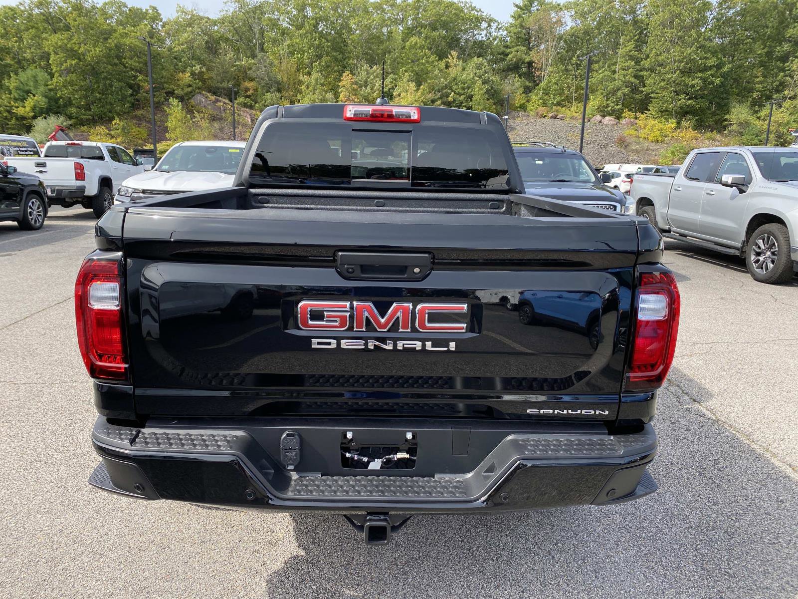 New 2026 GMC Canyon Denali image 4