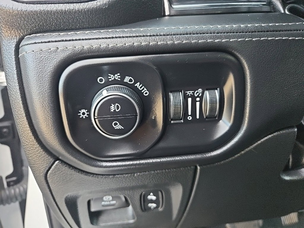 Used 2023 RAM 1500 Limited w/ Night Edition image 14