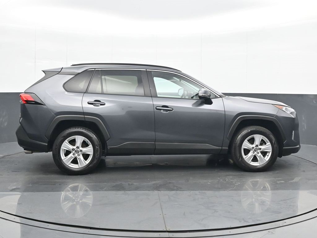 Used 2020 Toyota RAV4 XLE image 7