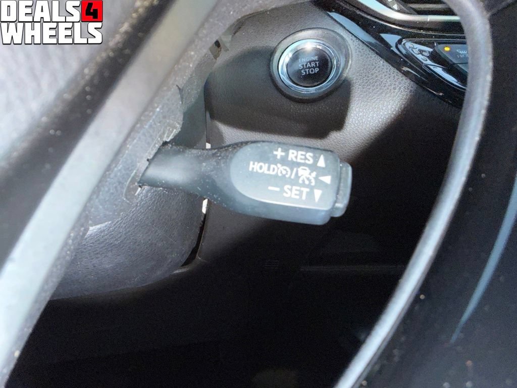 Used 2018 Toyota C-HR XLE FWD image 18