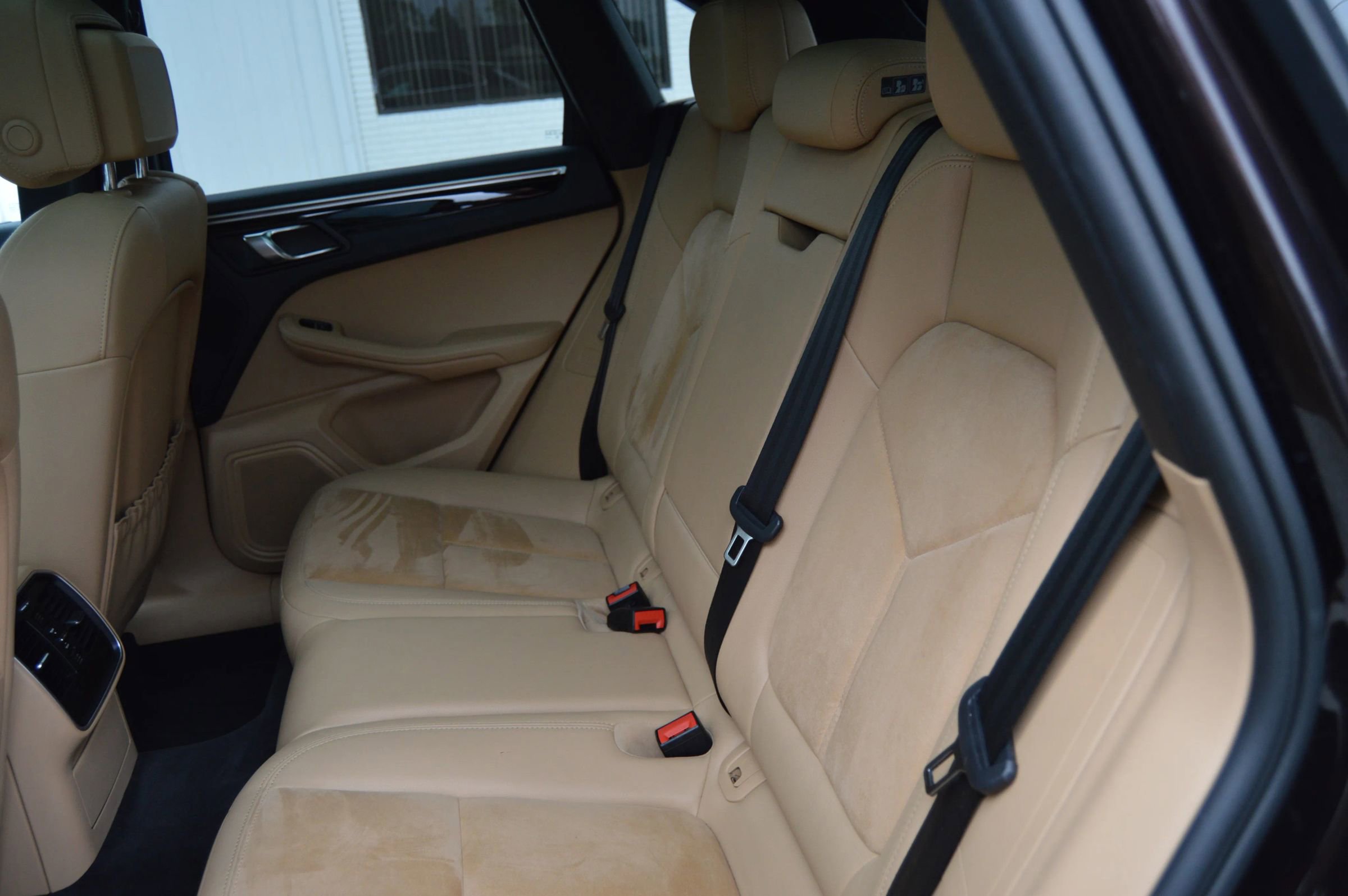 Used 2016 Porsche Macan S AWD/4WD image 22