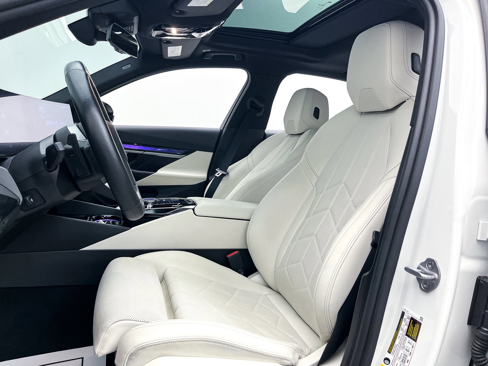 Used 2024 BMW i5 eDrive40i w/ M Sport Package image 21