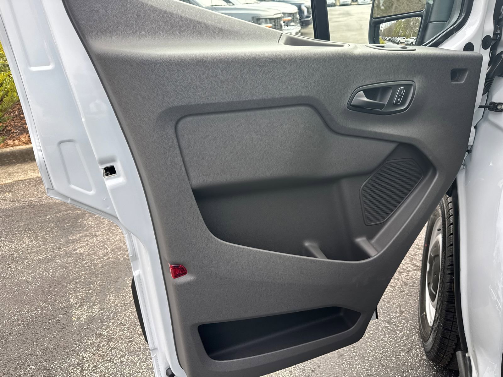 New 2026 Ford Transit 250 148 Medium Roof w/ Load Area Protection Package RWD image 11