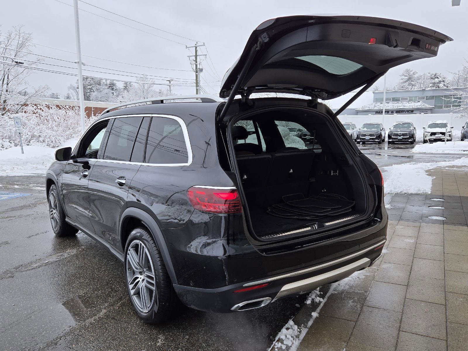 Used 2025 Mercedes-Benz GLS 450 4MATIC image 23