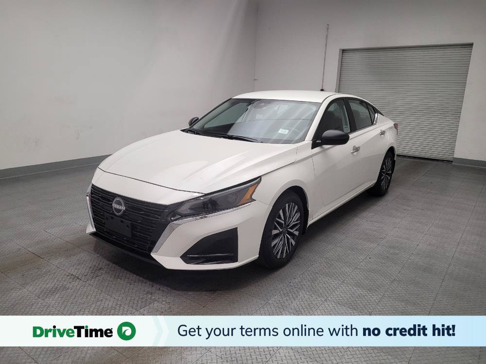 Used 2025 Nissan Altima 2.5 SV FWD image 1
