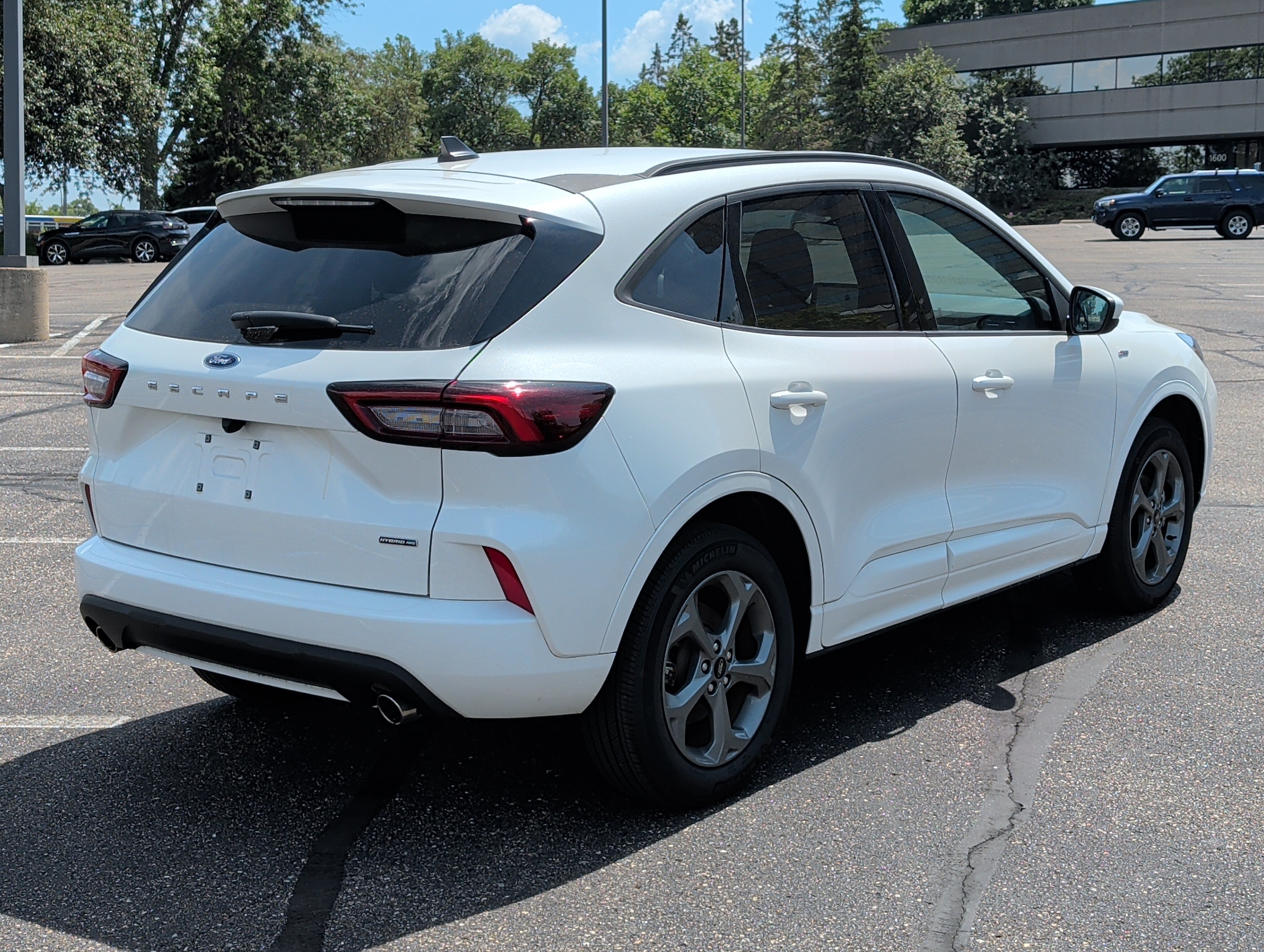 Used 2024 Ford Escape ST-Line Select AWD/4WD image 4