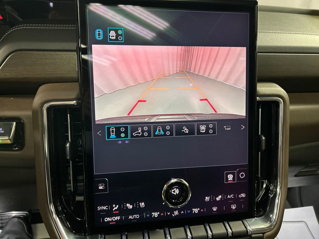 New 2026 GMC Yukon XL Denali Ultimate w/ LPO, Floor Liner Package AWD/4WD image 16