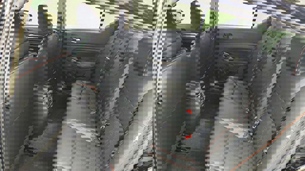 Used 2024 Nissan Altima 2.0 SR image 22