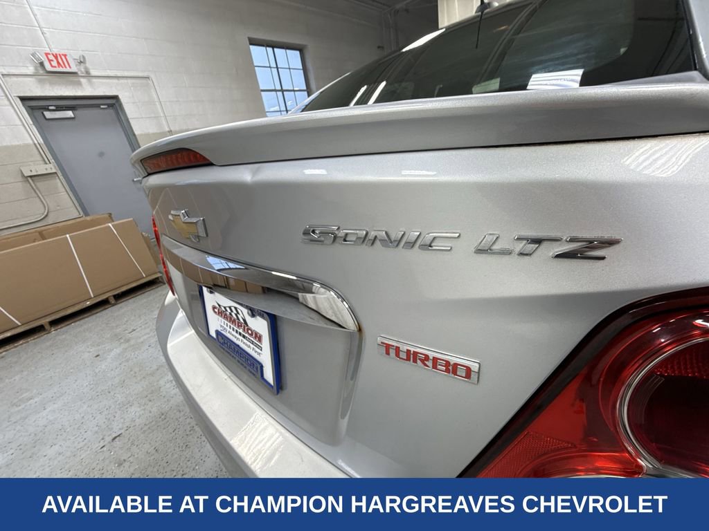 Used 2015 Chevrolet Sonic LTZ image 41