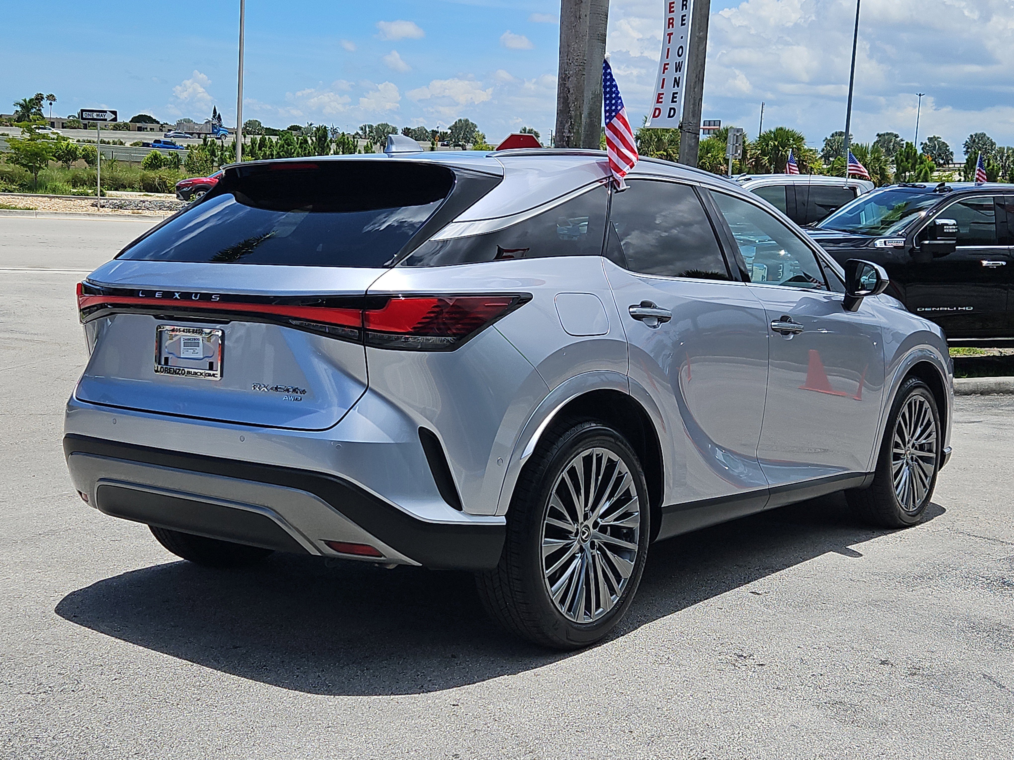 Used 2024 Lexus RX 450h RX 450h+ Luxury image 5