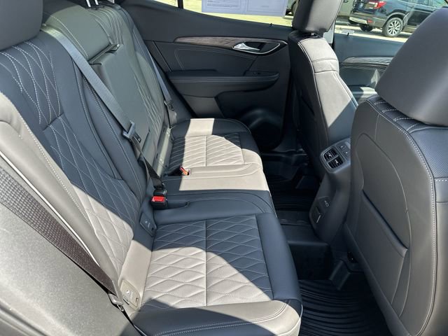 Certified 2023 Buick Envision Avenir AWD/4WD image 31