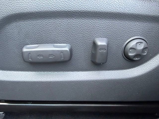 Used 2019 Hyundai Santa Fe XL SE image 17