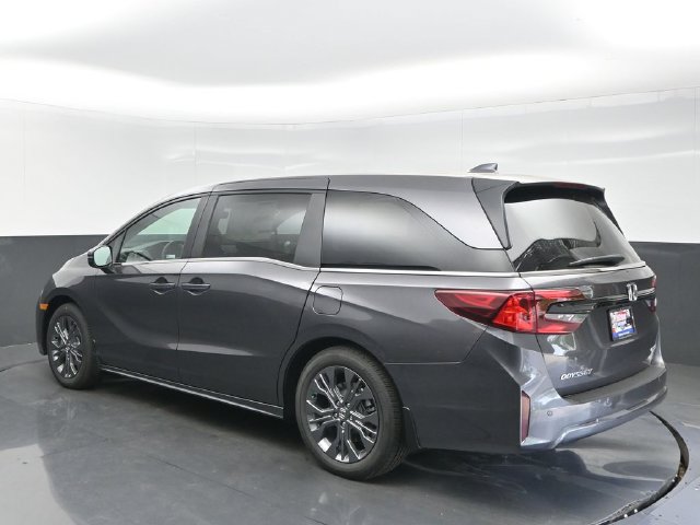 New 2027 Honda Odyssey Touring image 3