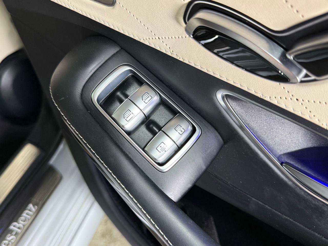 Used 2019 Mercedes-Benz S 560 Sedan image 38