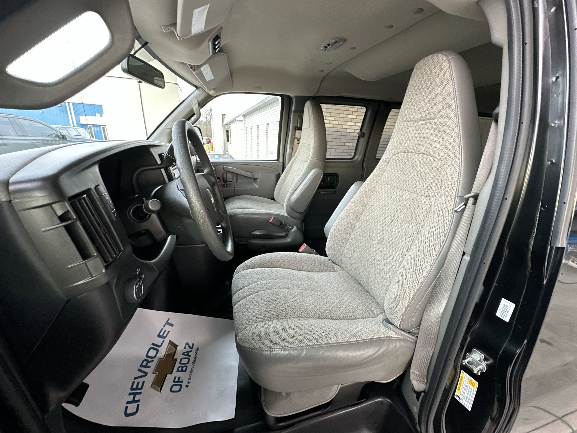 Used 2025 Chevrolet Express 3500 LS RWD image 17