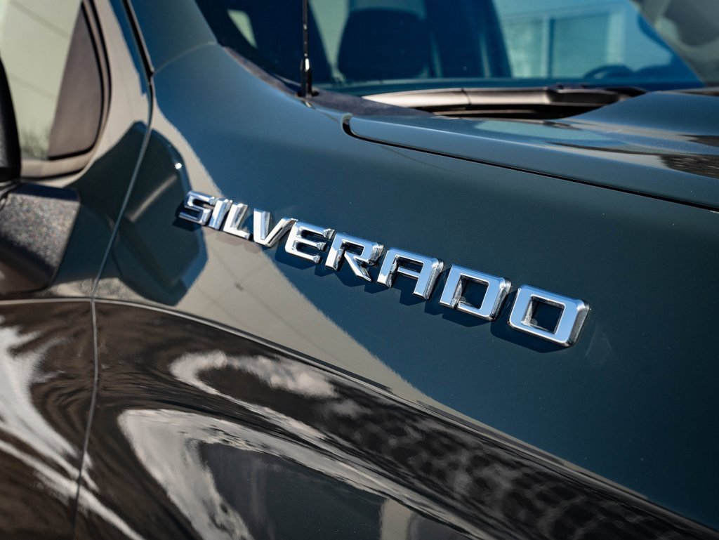 Used 2025 Chevrolet Silverado 1500 LT image 15