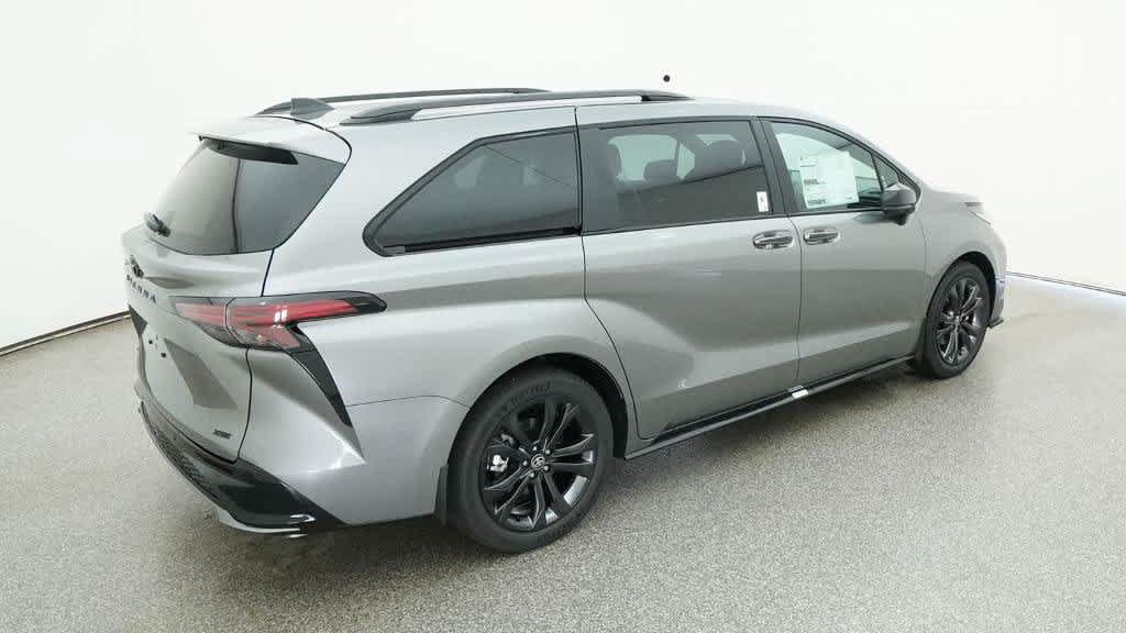 New 2026 Toyota Sienna XSE FWD image 12