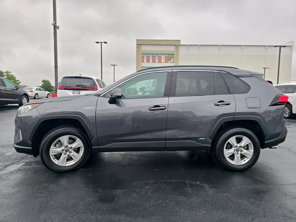 Used 2021 Toyota RAV4 XLE w/ Convenience Package AWD/4WD image 5