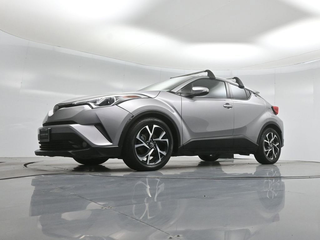 Used 2018 Toyota C-HR XLE image 39