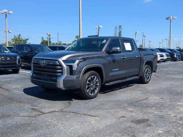 Used 2024 Toyota Tundra Limited w/ Power Package RWD image 2