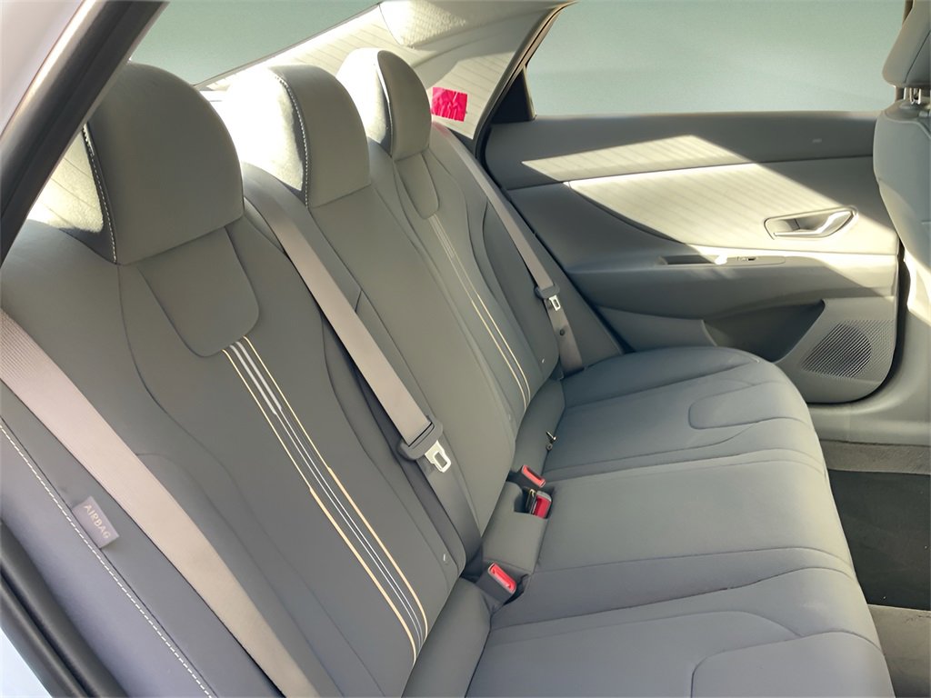 Certified 2025 Hyundai Elantra Sport image 13