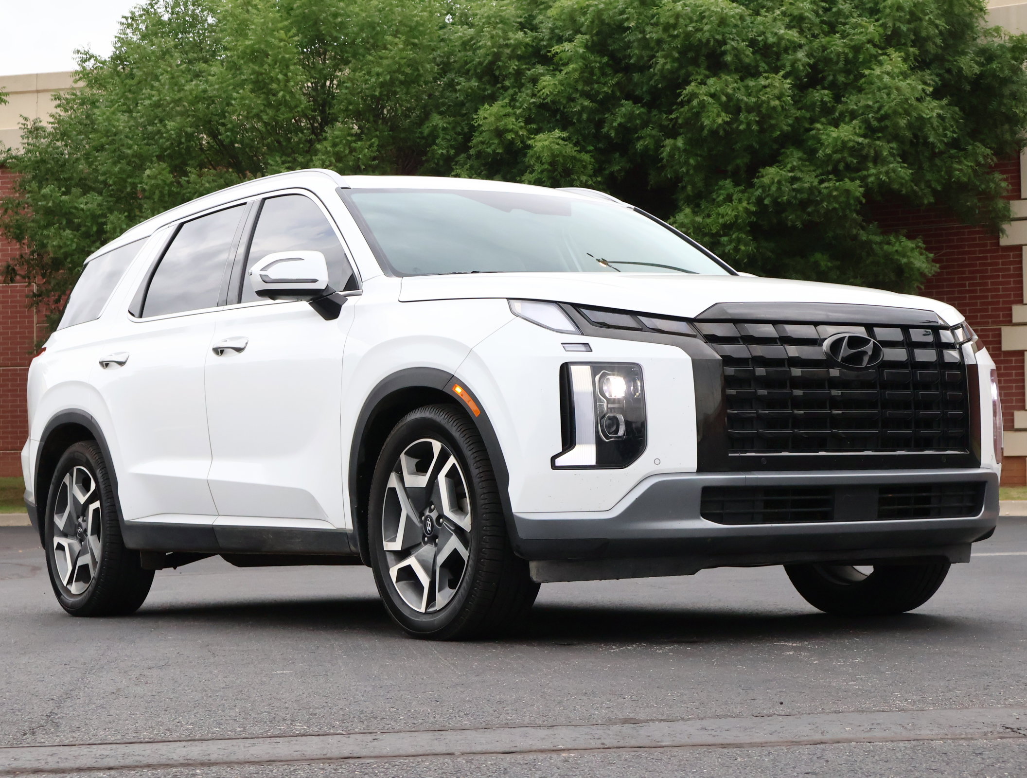 Used 2023 Hyundai Palisade SEL w/ Premium Package AWD/4WD image 1