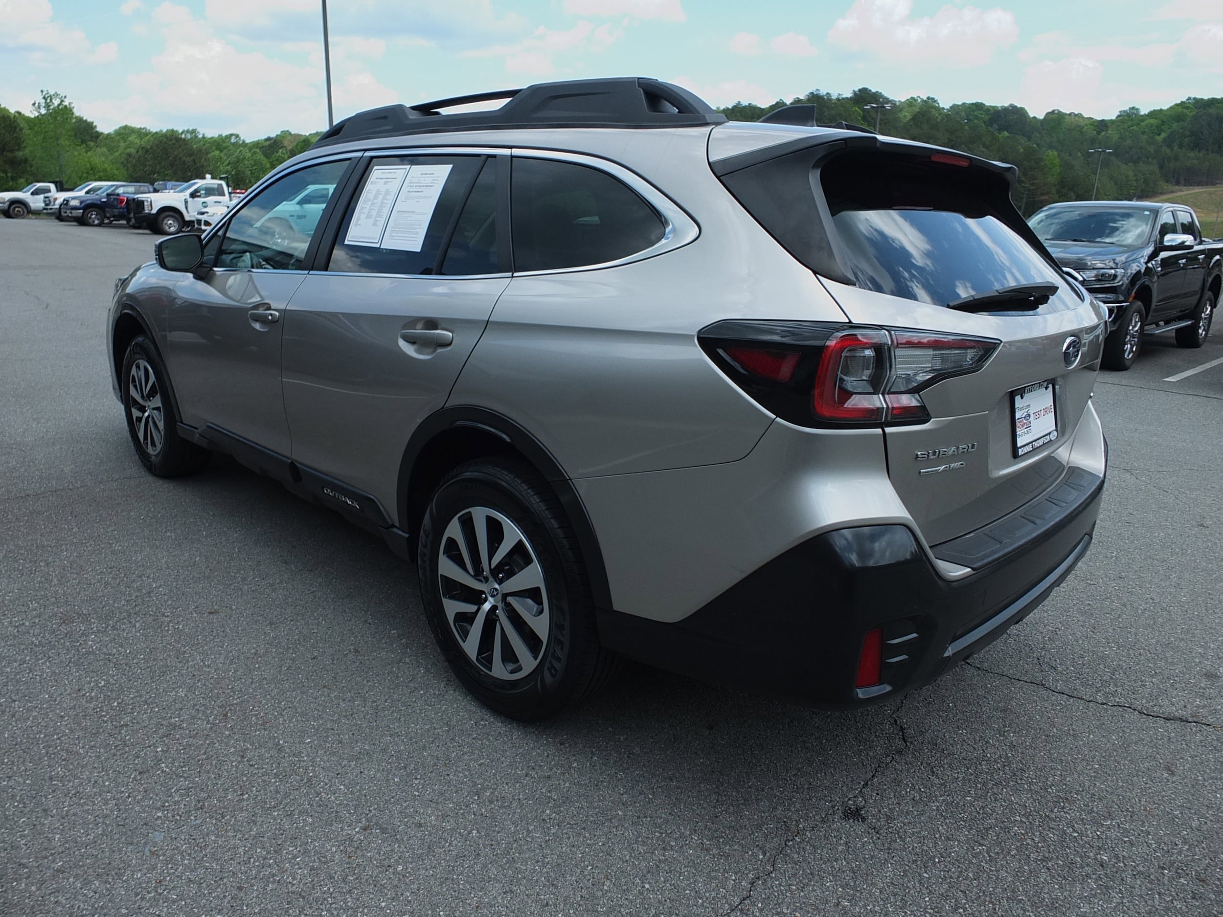 Used 2020 Subaru Outback Premium w/ Popular Package #1 AWD/4WD image 5