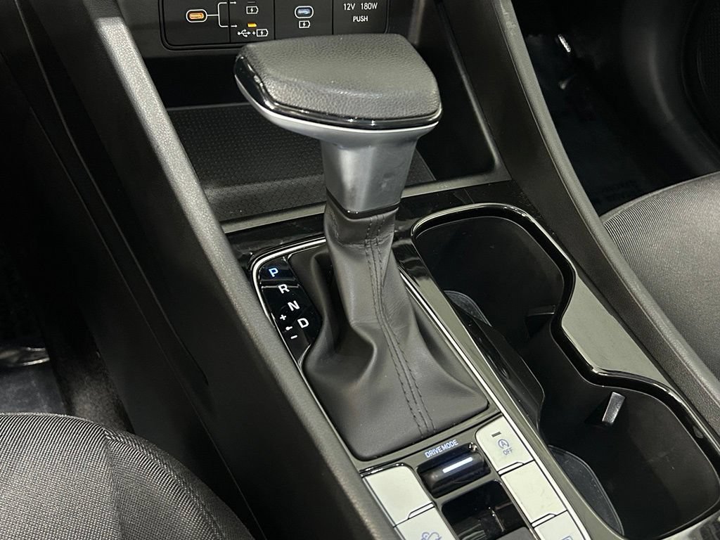 Used 2025 Hyundai Tucson SE FWD image 19