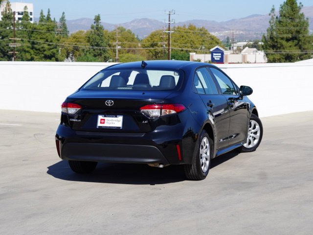 Certified 2025 Toyota Corolla LE FWD image 8