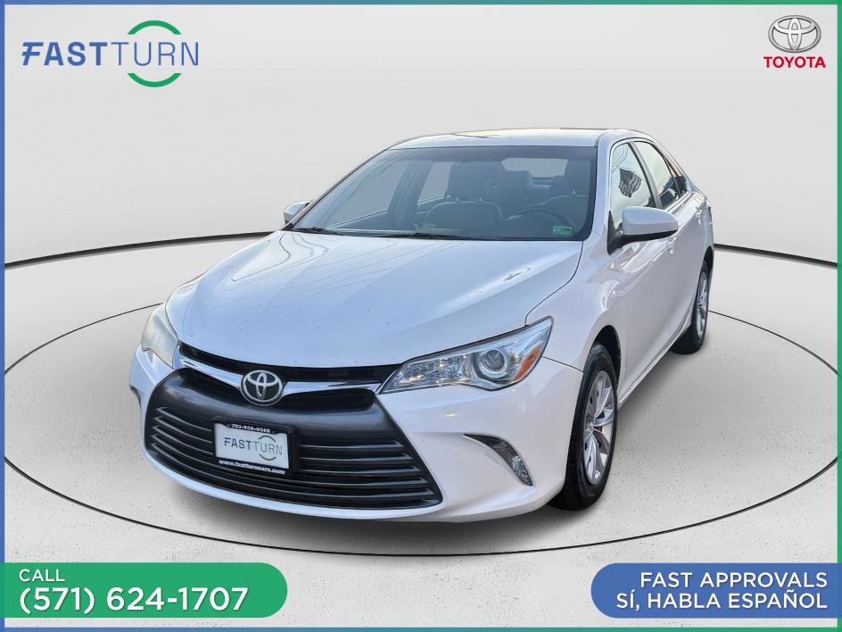 Used 2015 Toyota Camry LE FWD image 1