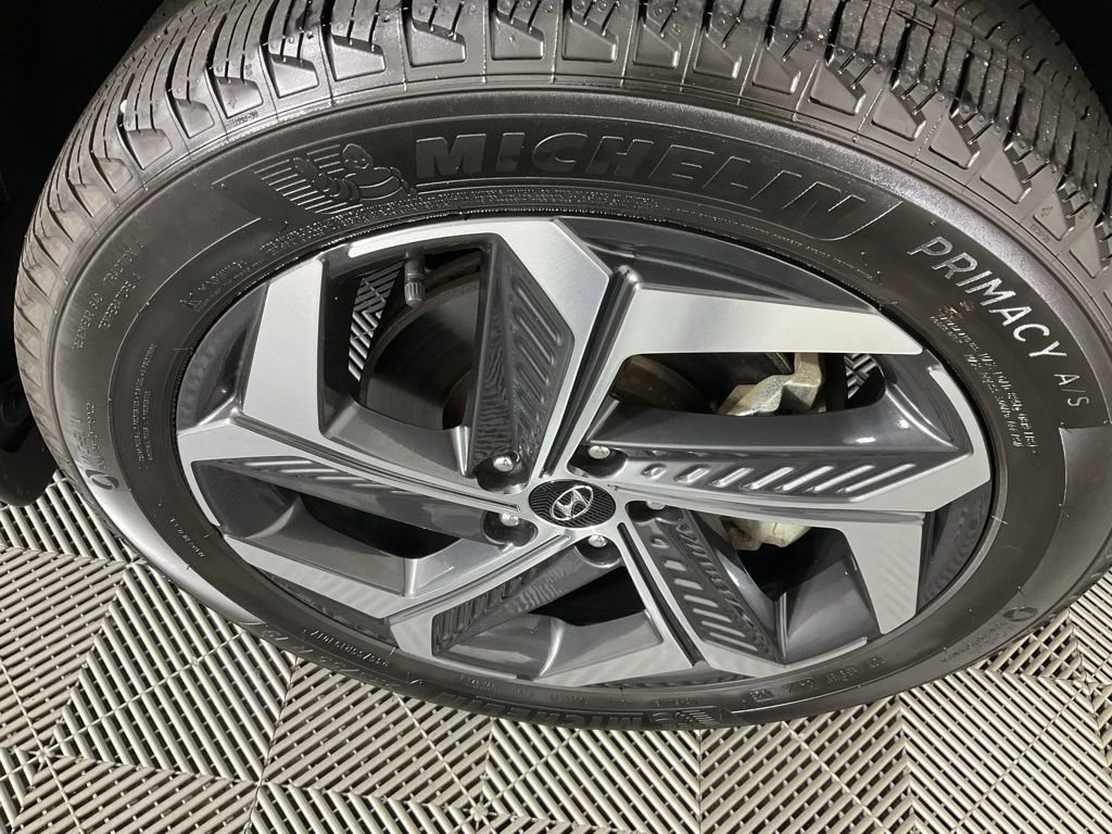 Used 2023 Hyundai Tucson Limited image 10