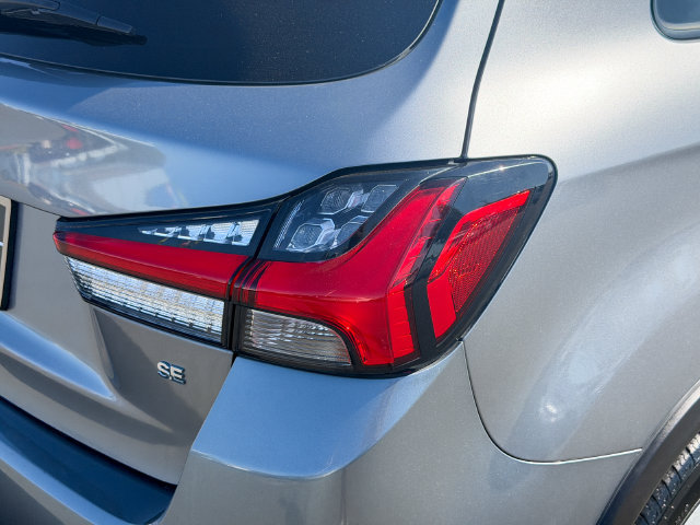 Used 2022 Mitsubishi Outlander Sport SE FWD image 6