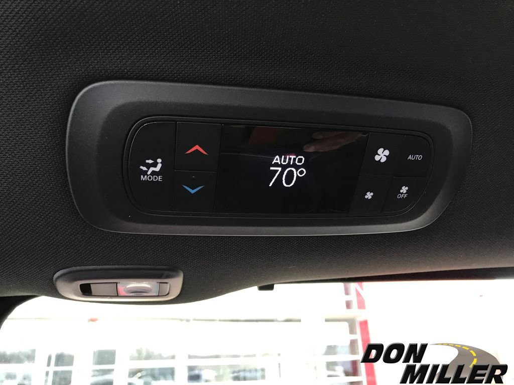 New 2026 Chrysler Pacifica Limited image 30