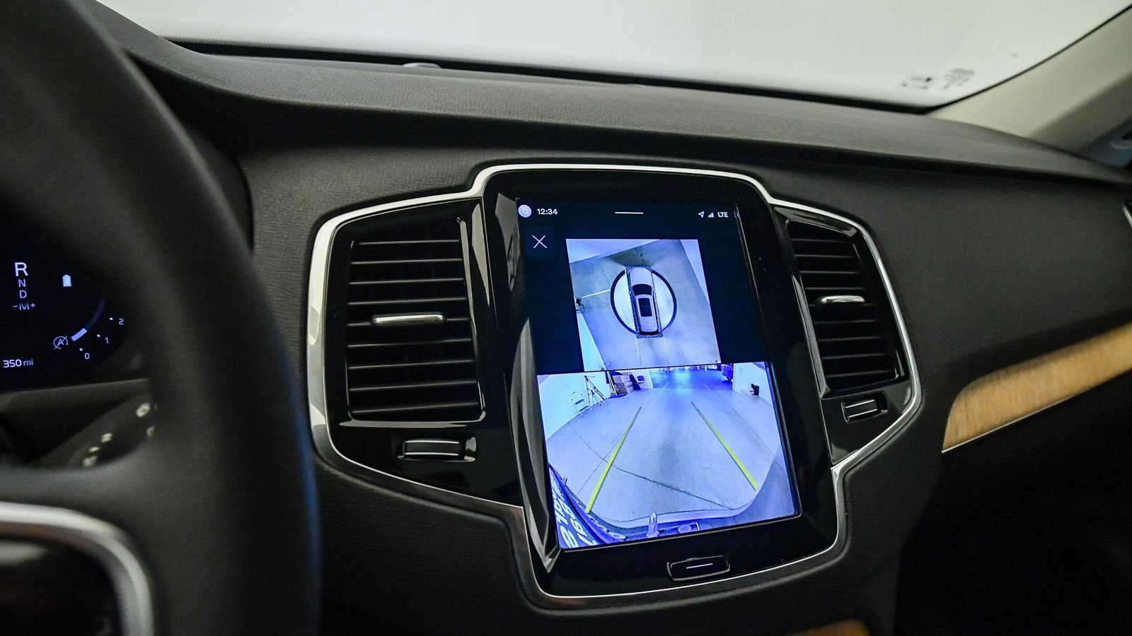 Certified 2024 Volvo XC90 B6 Plus w/ Protection Package Premier AWD/4WD image 22