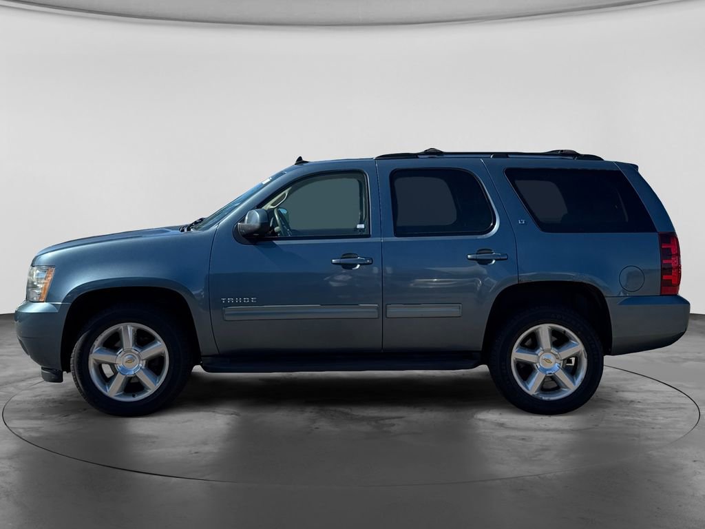 Used 2010 Chevrolet Tahoe LT w/ Luxury Package AWD/4WD image 6
