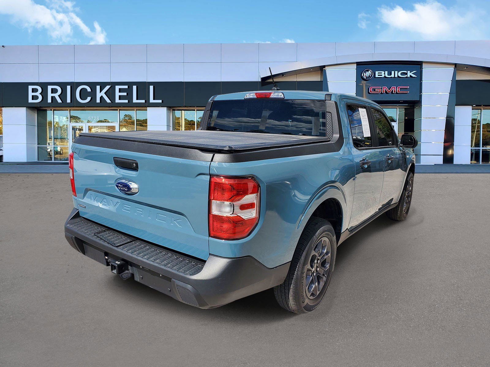 Used 2023 Ford Maverick XLT image 3