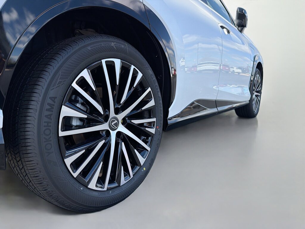 New 2026 Lexus RZ 350e 2WD image 12