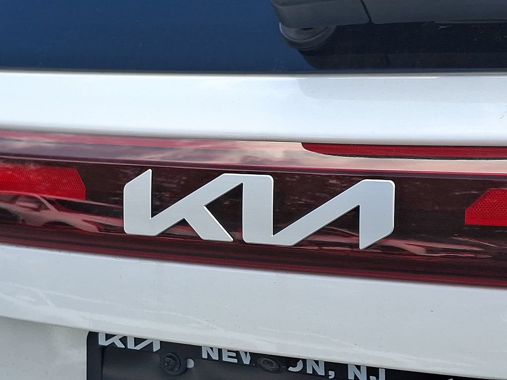 Certified 2024 Kia Seltos X-Line AWD/4WD image 32