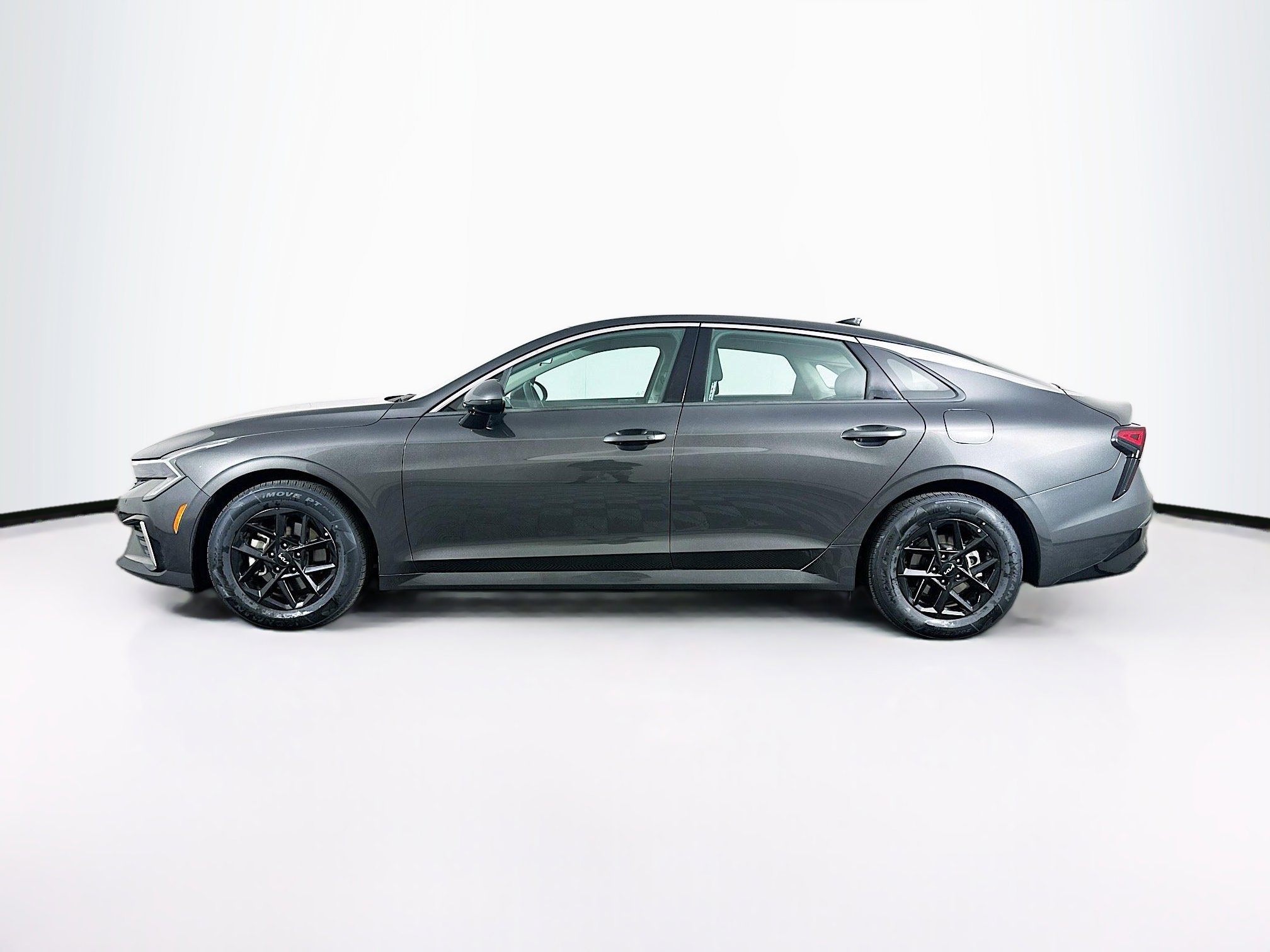 Used 2025 Kia K5 LXS FWD image 4