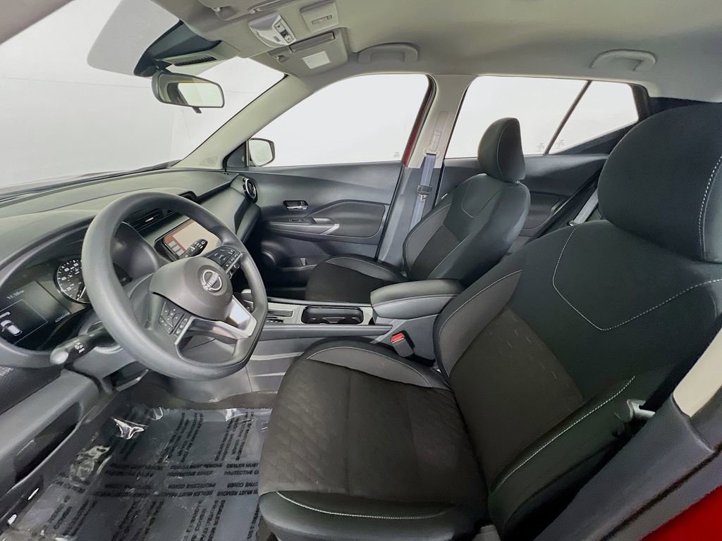 Used 2024 Nissan Kicks SV image 17