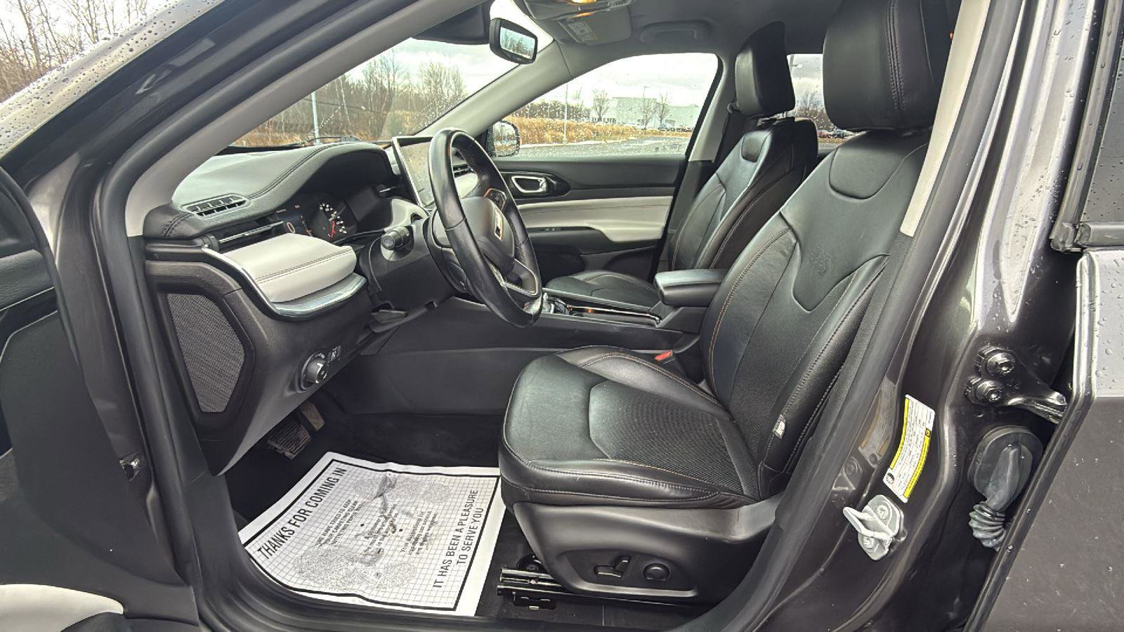 Used 2022 Jeep Compass Limited image 24