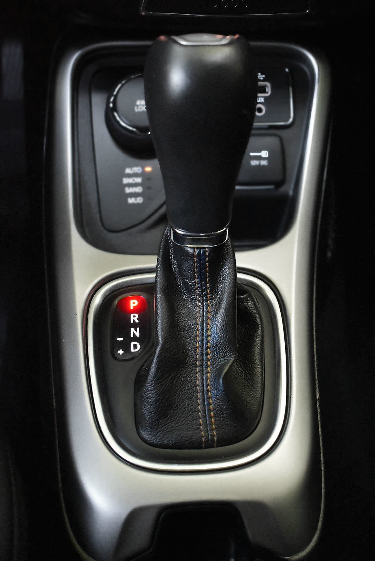 Used 2017 Jeep Compass Latitude AWD/4WD image 21