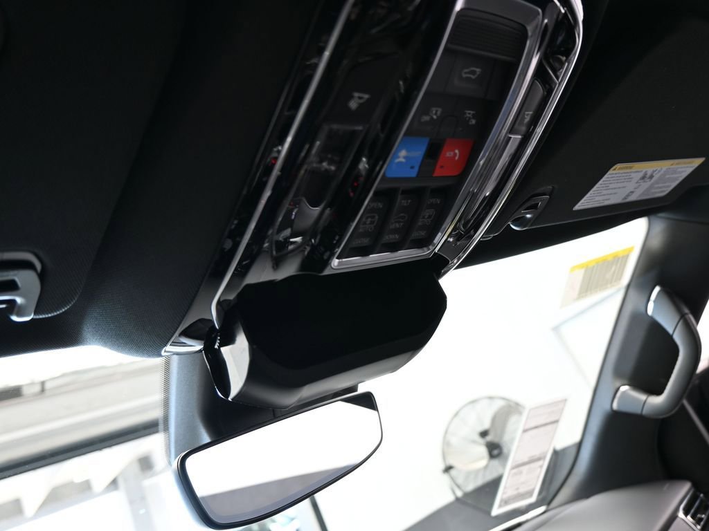 New 2026 Jeep Grand Wagoneer L Summit image 28