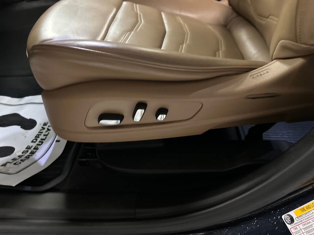 Used 2021 Cadillac XT6 Premium Luxury w/ Platinum Package image 13