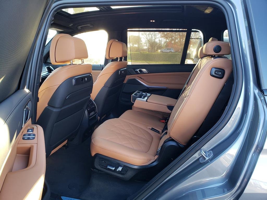 New 2026 BMW X7 xDrive40i w/ Executive Package image 7